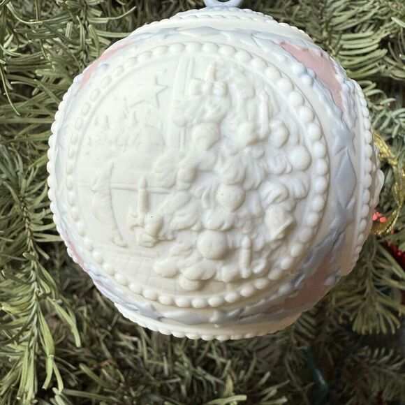Vintage LLADRO Christmas Ball Ornament Pink Blue Porcelain Bisque 1990-Spain-#5 - Picture 4 of 7